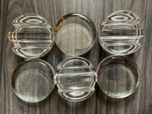 Different Glass Fermentation Weights being displayed to show the differences.